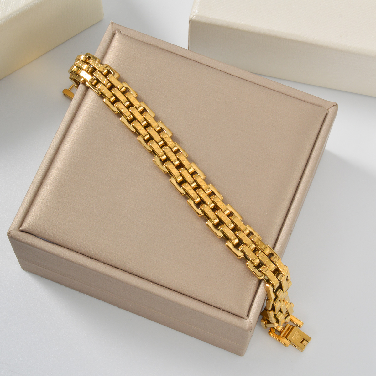Retro Watch Band Link Bracelet - Unique Jewelry Watches avaliação e preço